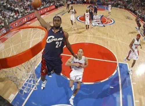 一夏改變歷史最糟!他這蛻變全因小手術?-黑特籃球-NBA新聞影音圖片分享社區