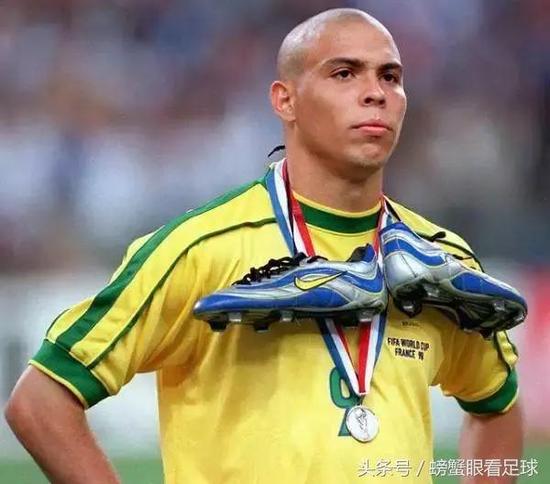 那些你不知道的足球冷知识!胜负靠抛硬币决定