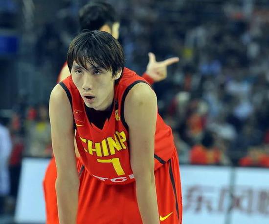 08年试训湖人!11年扣进奥运!还记得排骨飞人吗