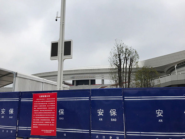 武汉五环体育中心因草坪问题致中超比赛延期一事仍在?#20013;?#21457;酵