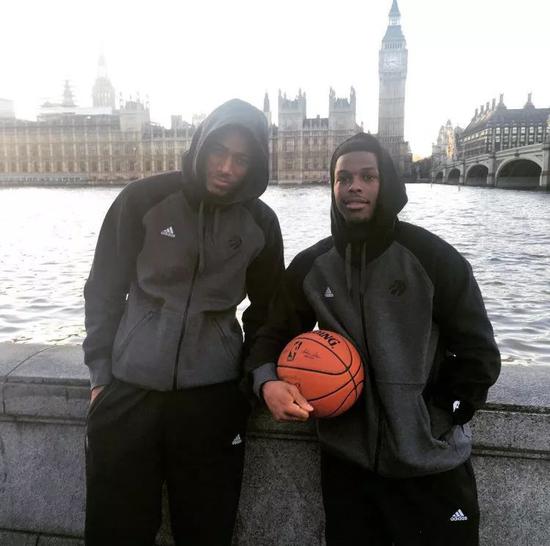 他們曾無數次被人嘲諷成垃圾！但這段關乎兄弟情義的故事溫暖人心，感動了無數球迷！-黑特籃球-NBA新聞影音圖片分享社區