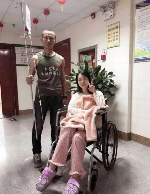 这就是老兵,当兵时保家卫国!