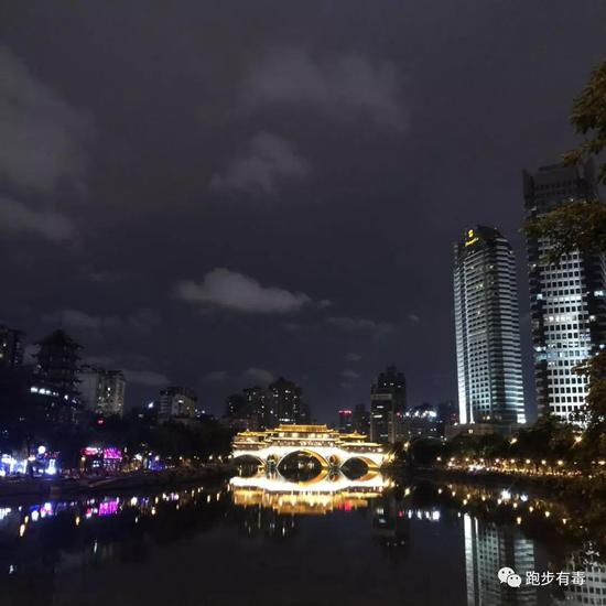 安顺廊桥,夜色熣灿