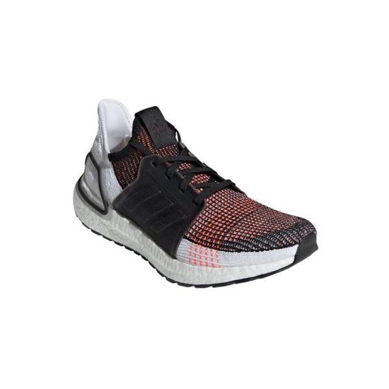 阿迪达斯推出ultraboost 19系列跑鞋新配色