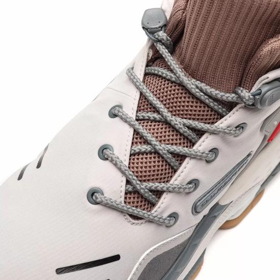 鞋吧Sneakersbar:這雙鞋竟然可以穿越未來?