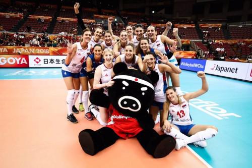 塞尔维亚女排 ODxR-hmrasqs2917181.jpg