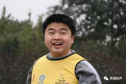 年轻时的张文东朝气蓬勃