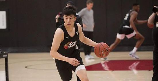 辽宁新援!他没打职业就进国家队 NCAA首秀24+7