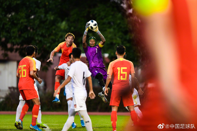 国足教学赛4-1大胜