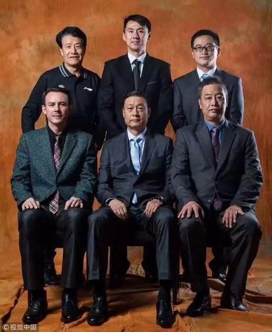 曝前上海主帅刘鹏下调二队 章文琪继续任助教