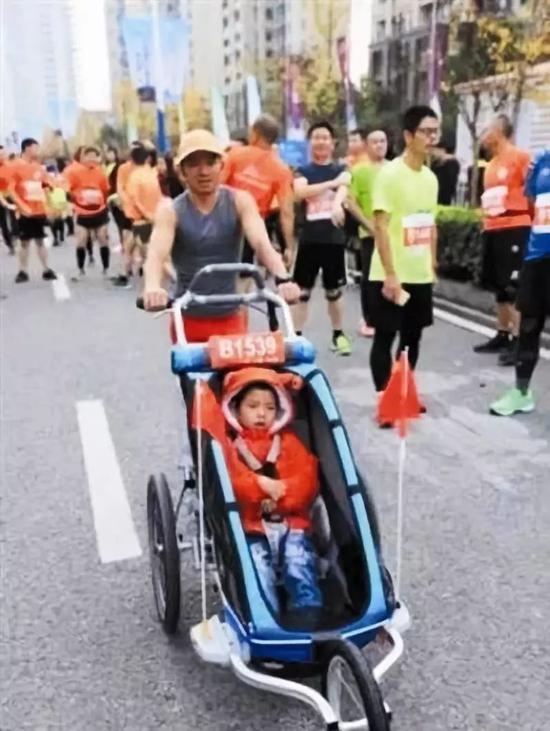 2018神仙居绿道马拉松是父子俩一起参加的第36场马拉松。