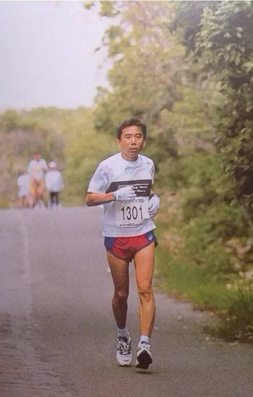 西湖大学校长1小时39分完成广马半程 配速442