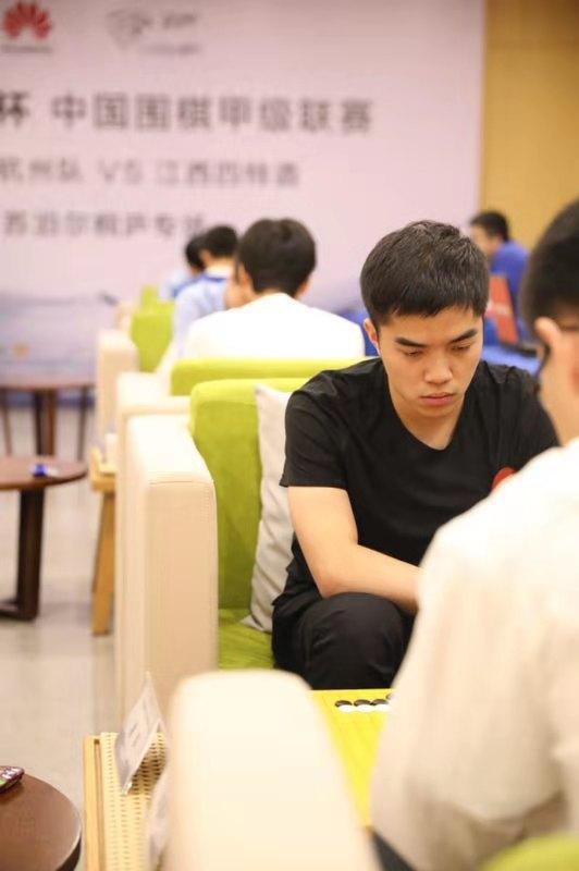 太狂了!围甲目前的领跑双雄都是杭州队