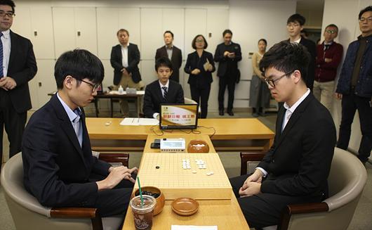 第22届LG杯8强战柯洁胜申真谞