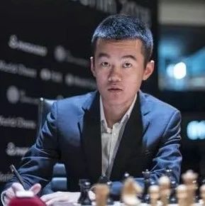 丁立人捐款五万