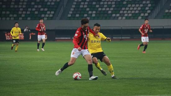 29分钟,苏州东吴,21号谭福成进球,1-0