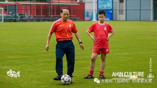 恒大足球俱乐部是正规吗,恒大足球俱乐部是正规吗还是假的
