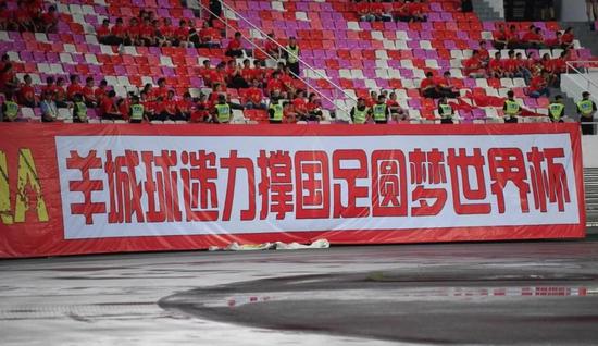 里皮&quot;钦定&quot;郑智二式！真是铁打的 2场就他没被换下