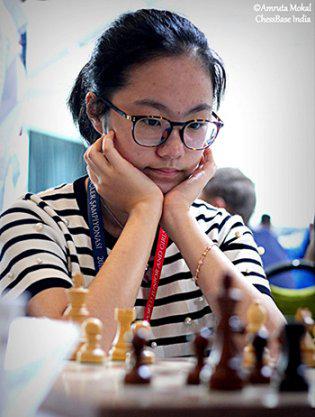 宋宇新两胜两和积3分;杜宇馨一胜三和积2.5分。这四位棋手还保持着不败金身。
