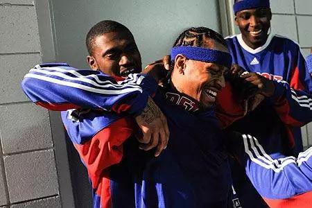 莫名心疼戰神AI!請千萬珍惜Simmons與Fultz這對狀元組合!-黑特籃球-NBA新聞影音圖片分享社區