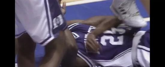 最遭恨球員降臨NBA!因為骯髒導致禁賽還被接受心理調查,球風遭到美網友抨擊!-黑特籃球-NBA新聞影音圖片分享社區