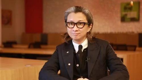 为写出好剧本 陈可辛团队多次探营女排