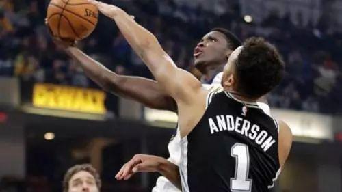 【博狗体育】人类蠕动精华凭啥立足NBA?波波维奇看中他这点