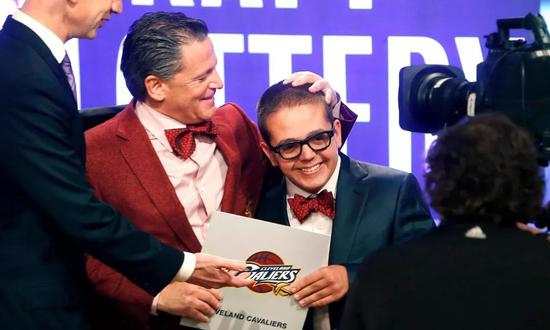 争抢锡安,詹姆斯可以试试手气