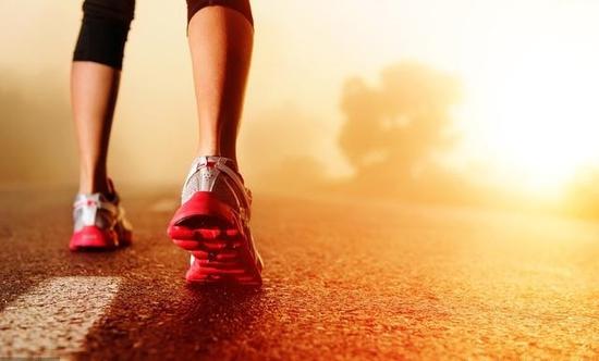 业余男子跑马者如何提高10km能力