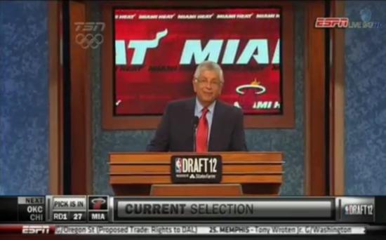 前NBA總裁Stern的情商有多高?選秀大會被噓,一個動作讓人佩服!-黑特籃球-NBA新聞影音圖片分享社區