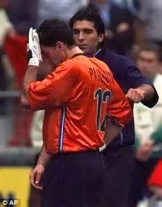 43岁老妖退役 而这5位参加98世界杯的日本人