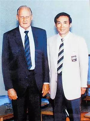 张大樵是何人:集球员教练裁判一身 曾被FIFA认