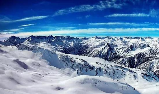 风景秀丽的苍山也隐藏着致命的危险。图片来源:hdwallpapers.in