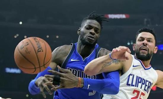 曾拒絕7400萬高薪的狂人!現在球都打不上了!-黑特籃球-NBA新聞影音圖片分享社區