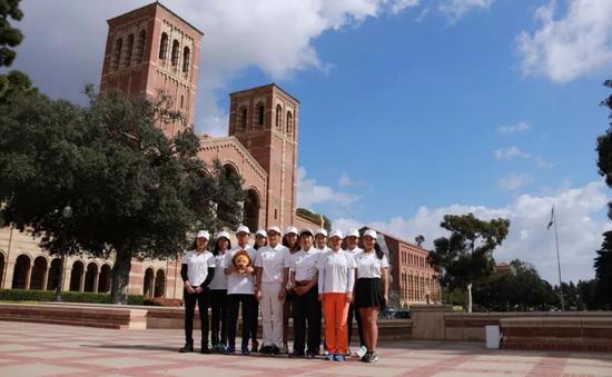 12名中国小球手探访UCLA