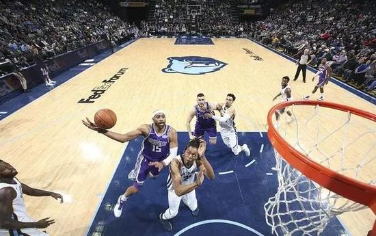 昔日死敵或成騎士救火隊員?年少成名曾單換可愛!還曾指著Kobe鼻子對噴!-黑特籃球-NBA新聞影音圖片分享社區