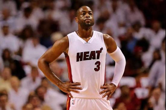 人物 | NBA最無畏的戰神!膝傷困擾阻擋不住他爭冠的心!今天他36歲了!-黑特籃球-NBA新聞影音圖片分享社區