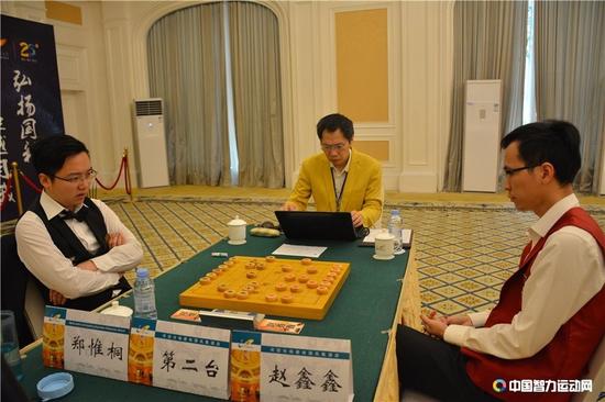 赵鑫鑫VS郑惟桐