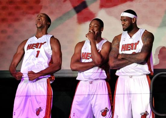 人物 | NBA最無畏的戰神!膝傷困擾阻擋不住他爭冠的心!今天他36歲了!-黑特籃球-NBA新聞影音圖片分享社區