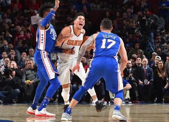 8分鐘連砍19分擊潰最強天賦軍團!21歲的曼巴傳人!-黑特籃球-NBA新聞影音圖片分享社區