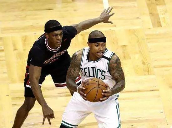 深度 | 致敬儀式變鬧劇!幾大傳奇互懟誰吃大虧?-黑特籃球-NBA新聞影音圖片分享社區