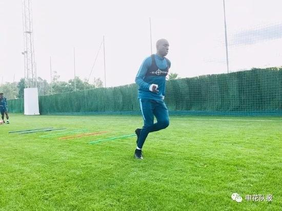 登巴巴：坚信能恢复到从前 要争夺中超最佳射手