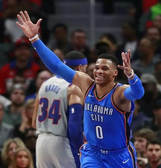 防守鐵閘受傷雷霆又要連敗？數據力證三巨頭已經接近合體完全！一人犧牲促使他們蛻變！-黑特籃球-NBA新聞影音圖片分享社區