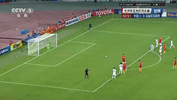 技术复盘国足:中场展现控制力 三中卫仍有待磨合