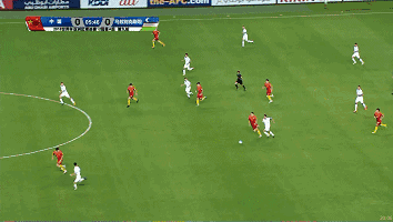 技术复盘国足:中场展现控制力 三中卫仍有待磨合