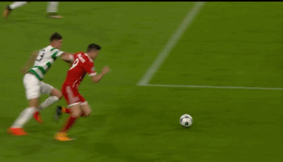 拜仁进球被吹 再进球再被吹 你看冤枉吗|gif_德国_新浪竞技风暴_新浪