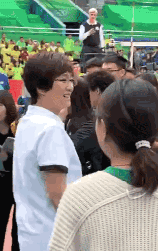 【博狗体育】朱婷:巩俐和郎导太像了 我们集体哇得喊出了声