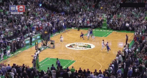 感慨萬千!大帝倒地拍打地板的那一瞬間,讓我想起了石佛-黑特籃球-NBA新聞影音圖片分享社區