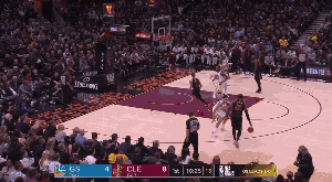 一頓操作猛如虎!湖人導演休賽季最勁爆崛起之路-黑特籃球-NBA新聞影音圖片分享社區