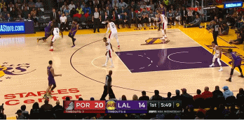 人物 | 巔峰已過暮年將至?醒醒吧,他依舊是詹皇,只要他想,便沒有什麼不可能!-黑特籃球-NBA新聞影音圖片分享社區